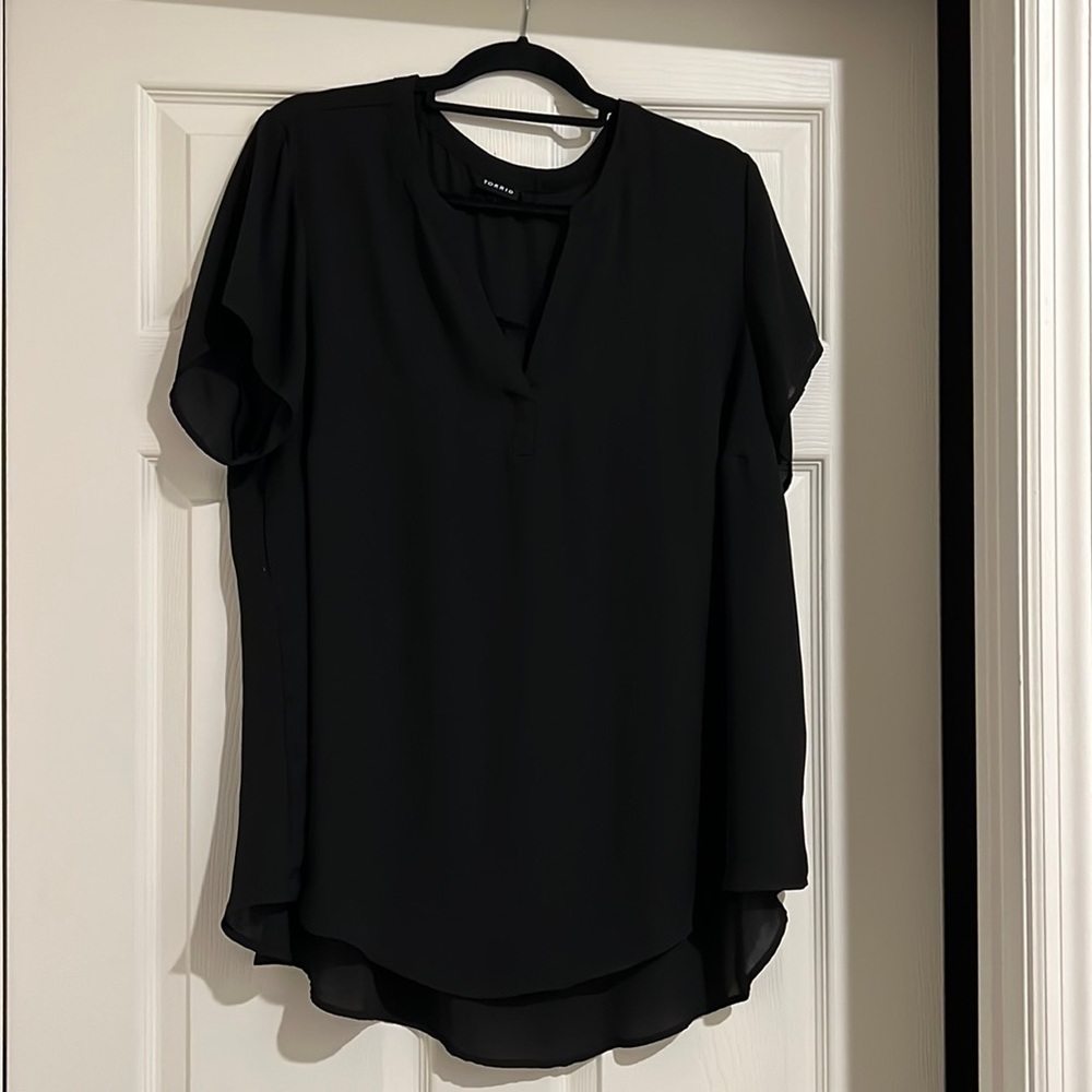 Black shirt